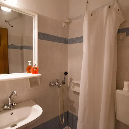 Kymata Hotell 2*