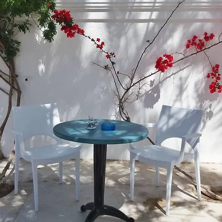 Kymata Hotel Kamari (Santorini)